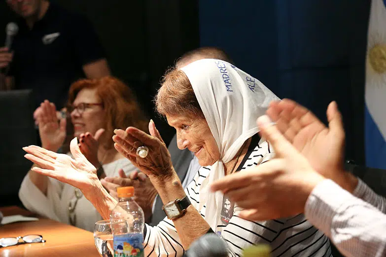 Taty Almeida: “Fue muy reconfortante ver a tanta juventud que sabe lo que exige”