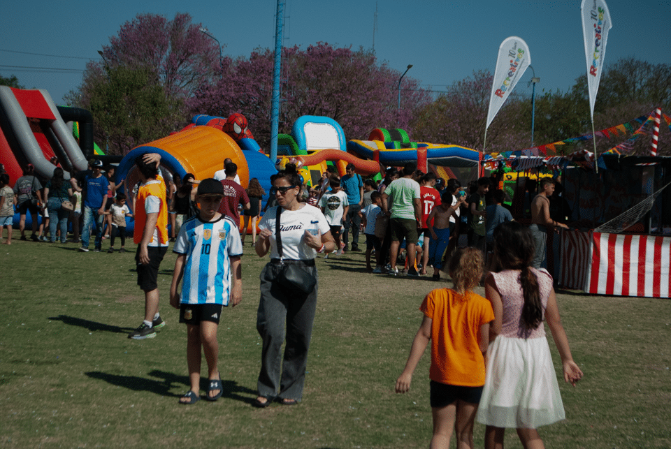 Diversión a pleno en la Mega Fiesta del Día del Niño en Villa Constitución