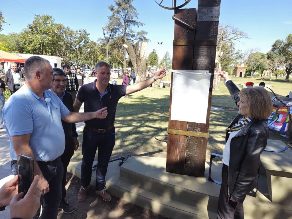 Quedo inaugurado el “Paseo de los Inmigrantes” de Villa Ramallo