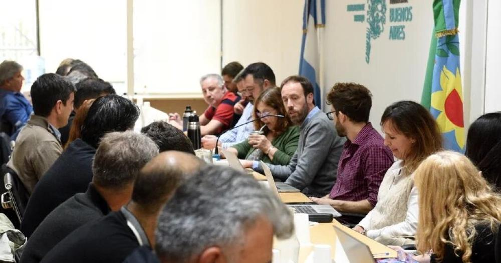 Provincia Docentes negocian incremento