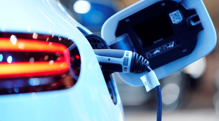 venta de autos eléctricos mercado nacional impuestos