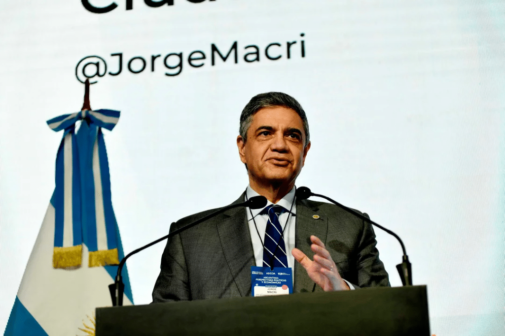 Jorge Macri anunció inversiones y obras en escuelas por el comienzo de clases en CABA