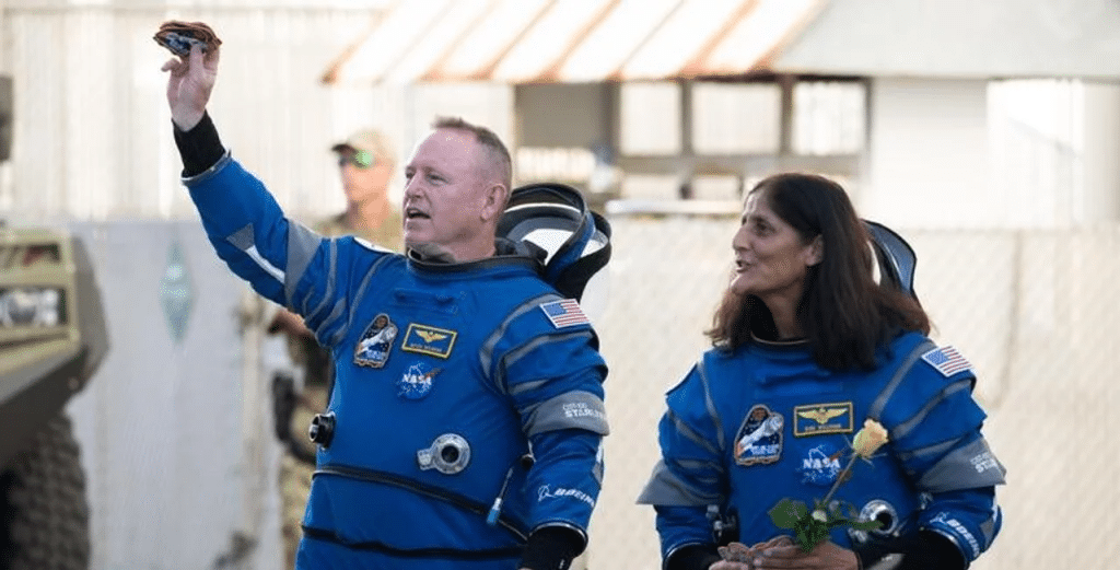 NASA regresará a astronautas varados "tan pronto como sea posible"
