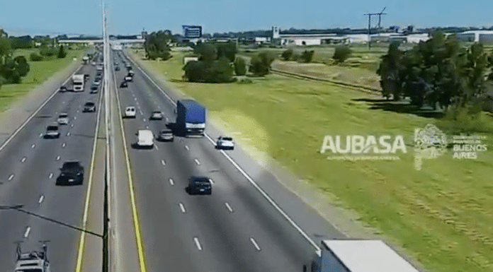 Pelea entre conductores en la Autopista Buenos Aires – La Plata terminó con multas e inhabilitaciones