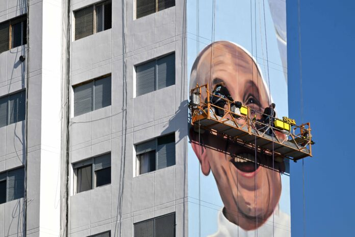 La Plata inaugura el mural más grande del mundo en homenaje al Papa Francisco