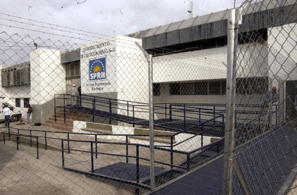 Allanaron una cárcel en Neuquén por supuestas estafas telefónicas a través del "cuento del tío"