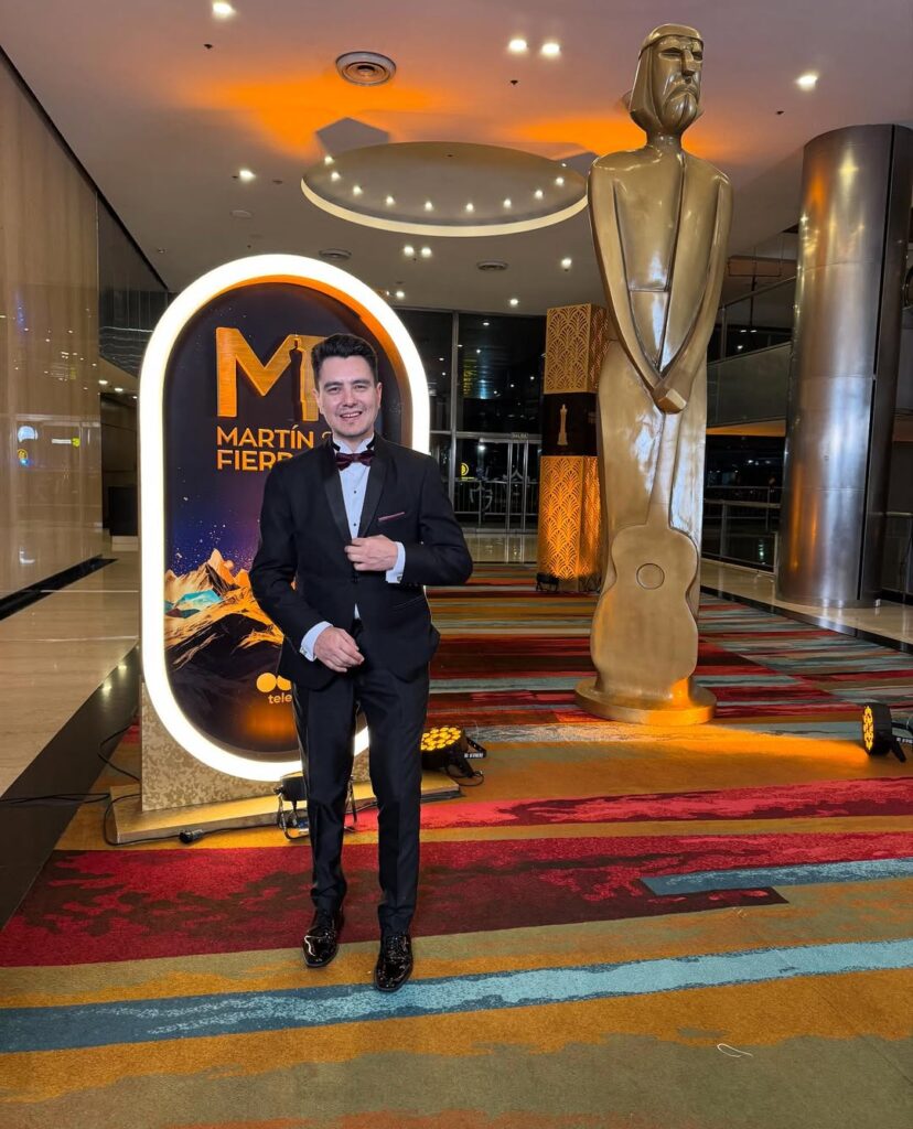 El nicoleño Gustavo Méndez presente en los Martín Fierro 2025