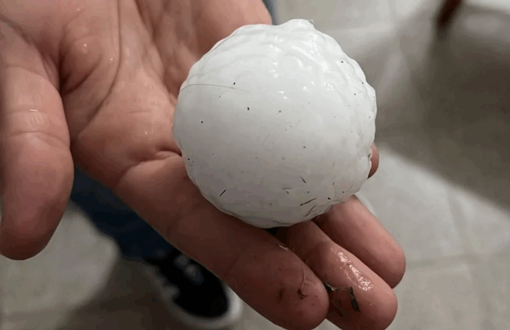 tormenta y granizo gigante Córdoba
hielo