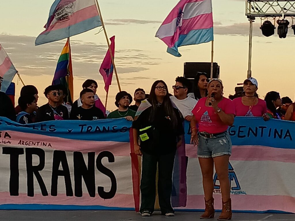La VII Marcha del Orgullo recorrió las calles de San Nicolás con alegría y visibilizando demandas pendientes