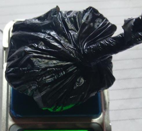 Le dispararon a su vivienda, allanaron y aprehendieron a una mujer de 24 años con más de 20 gramos de marihuana