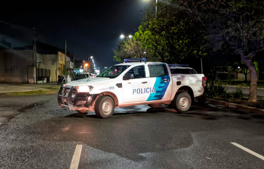 Allanaron una vivienda en zona sur por amenazas, aprehendieron a un hombre y secuestraron una escopeta calibre 16