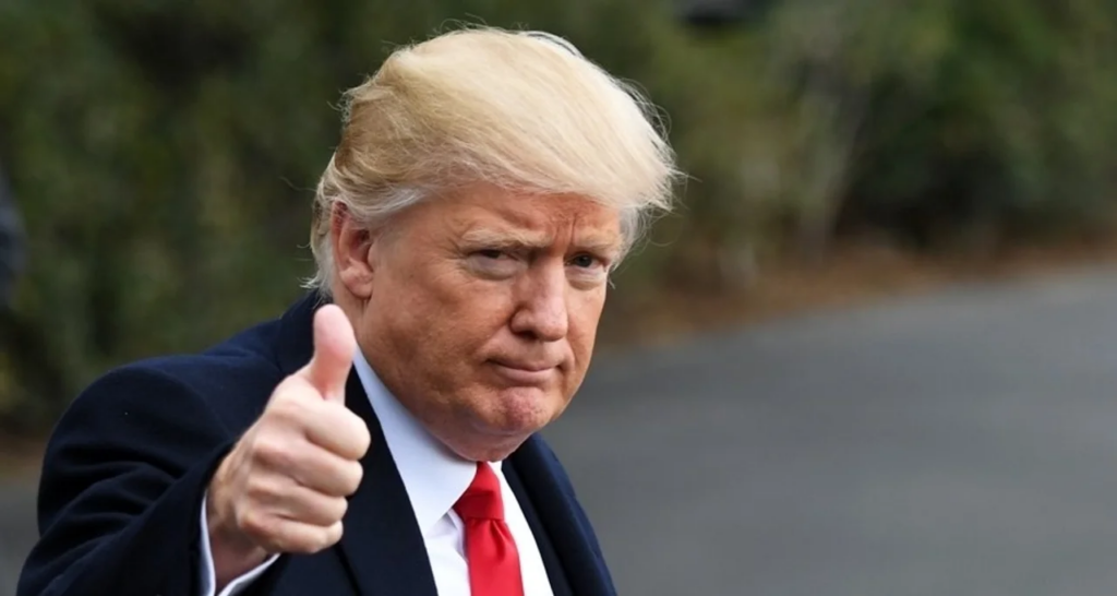“Lo mejor está por venir”: Trump rompe el silencio durante el Super Bowl