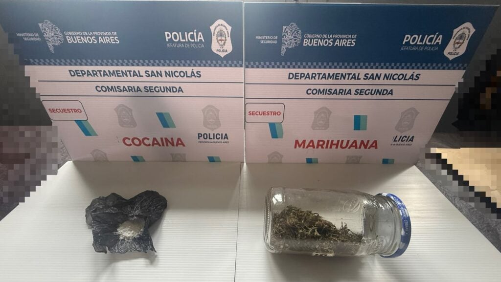 Aprehendieron a tres adultos y dos menores tras un allanamiento en barrio Avamba'e: secuestraron cocaína y marihuana