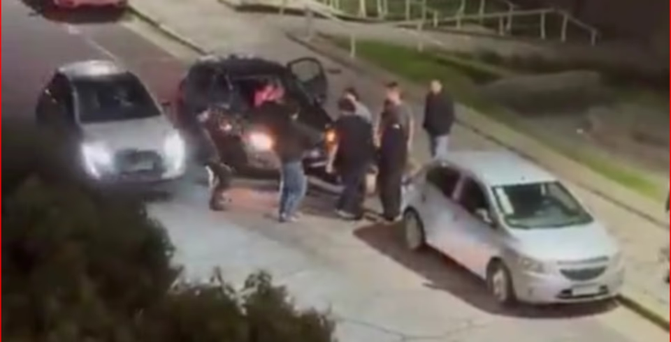 Milagro en Mar del Plata: un joven fue atropellado tras una pelea callejera y sobrevivió al impacto